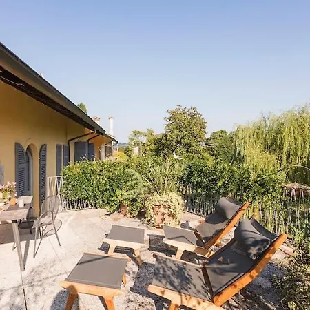Villa Lesa Willa